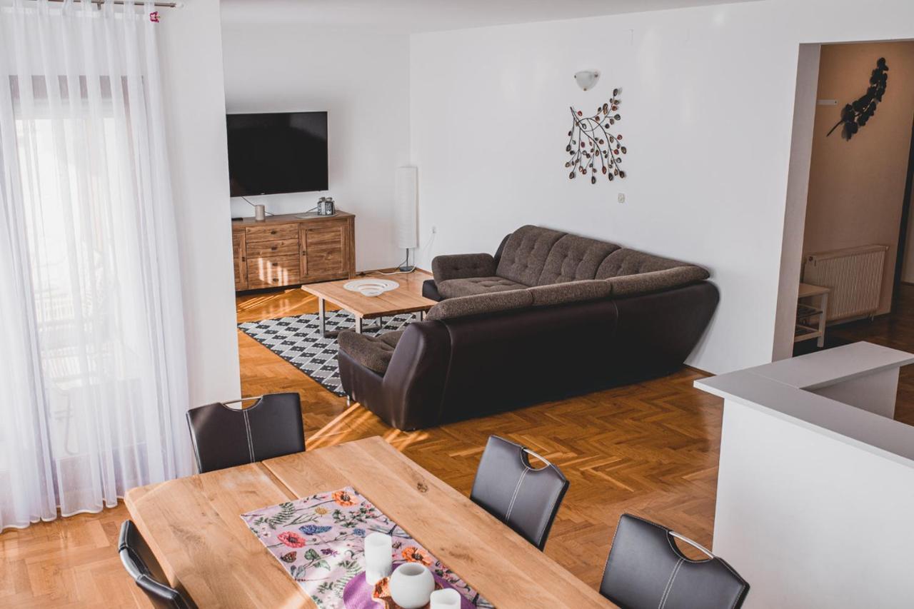 Helles 3 Schlafzimmer Apartment Zwischen Zagreb Zentrum & Natur Exteriér fotografie