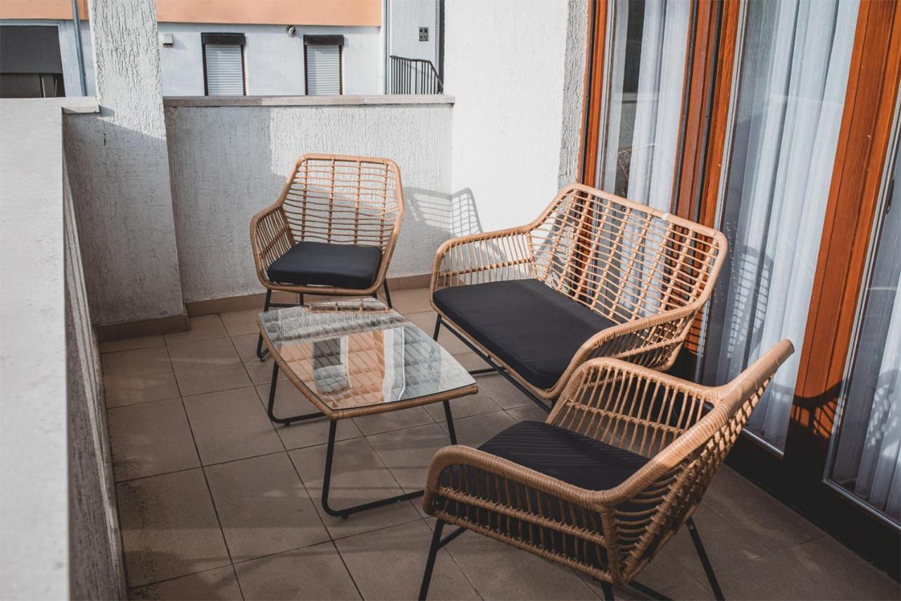 Helles 3 Schlafzimmer Apartment Zwischen Zagreb Zentrum & Natur Exteriér fotografie